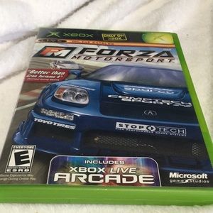 Xbox Forza Motorsport includes Xbox live arcade game
